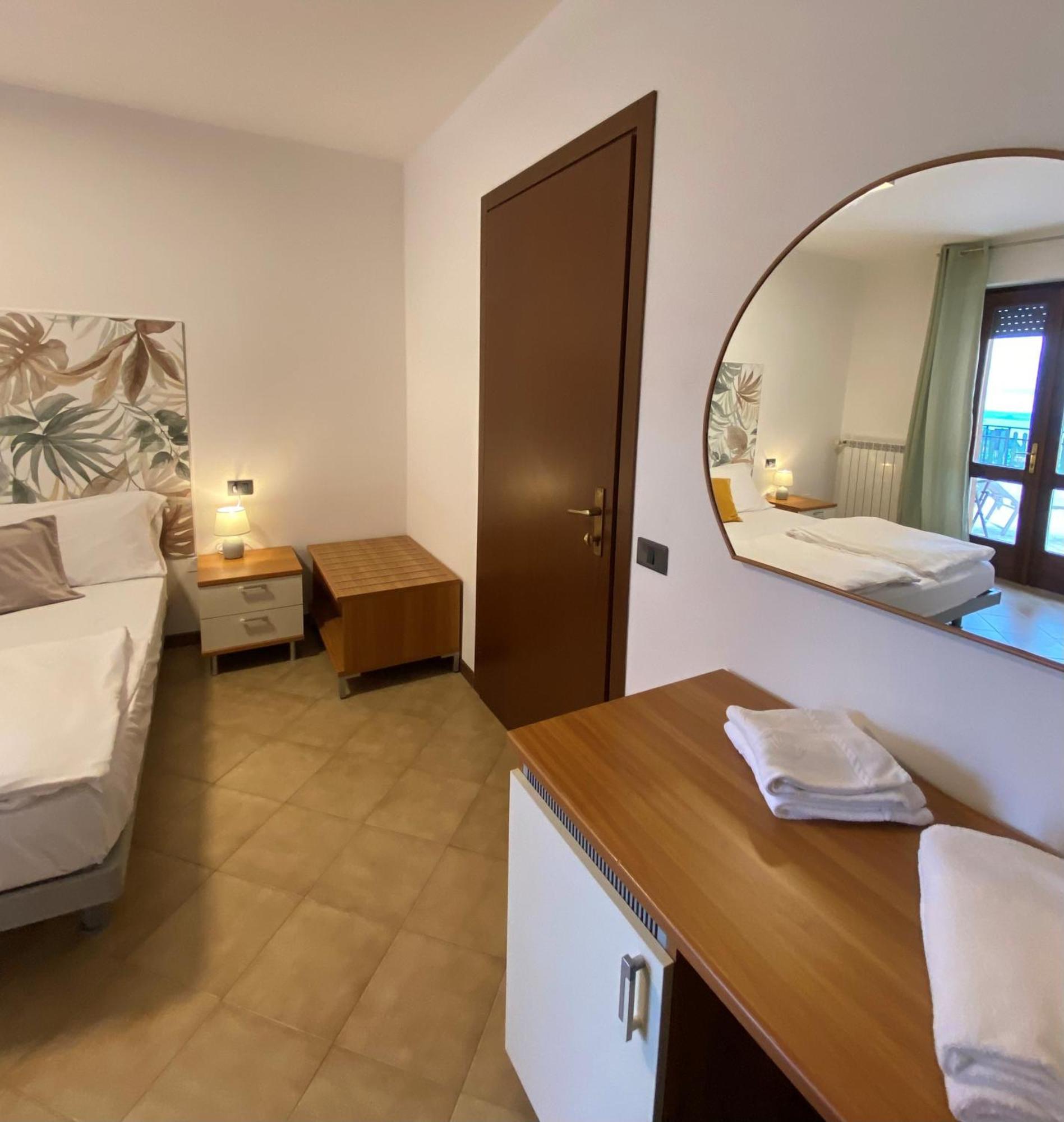 Ca' Ai Tigli Hotell Tignale Eksteriør bilde